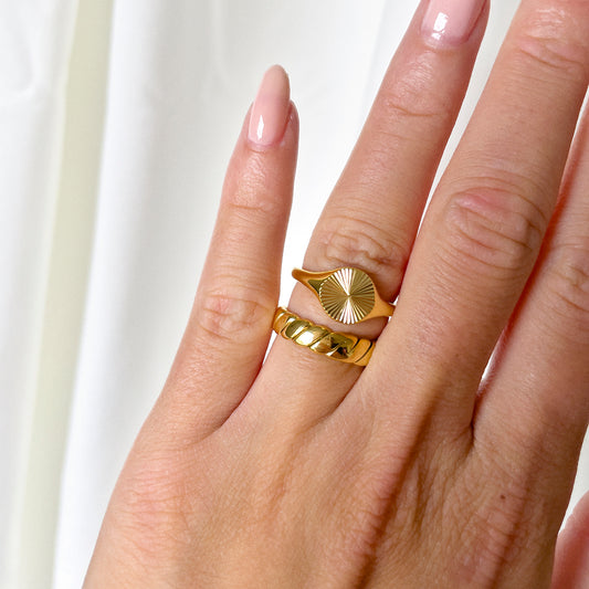 Sun Signed Round Ring 18K Gold Plated