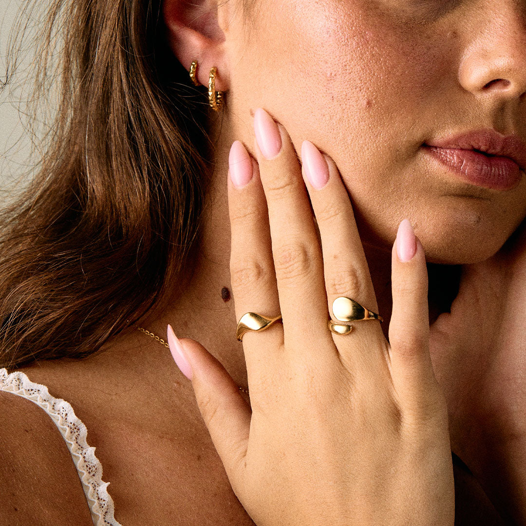 Sun Signed Round Ring 18K Gold Plated